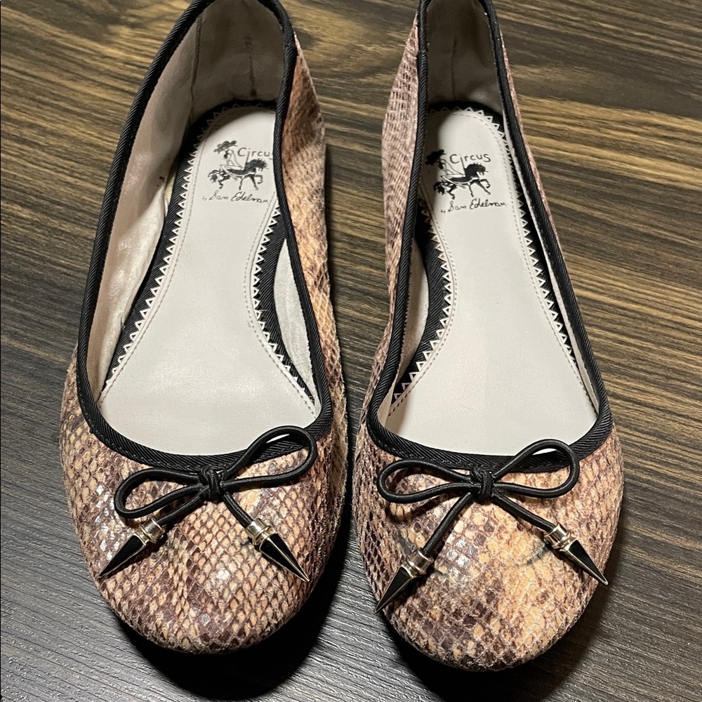 Circus by Sam Edelman Felicia Snakeskin Pattern Flats with Bow Size 8